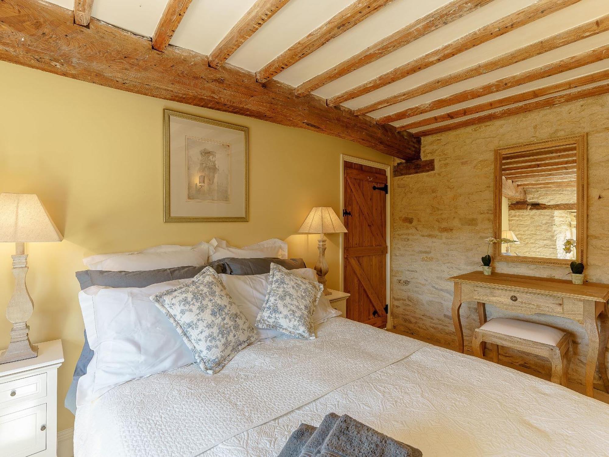 The Clock House Villa Bisley  Exteriör bild